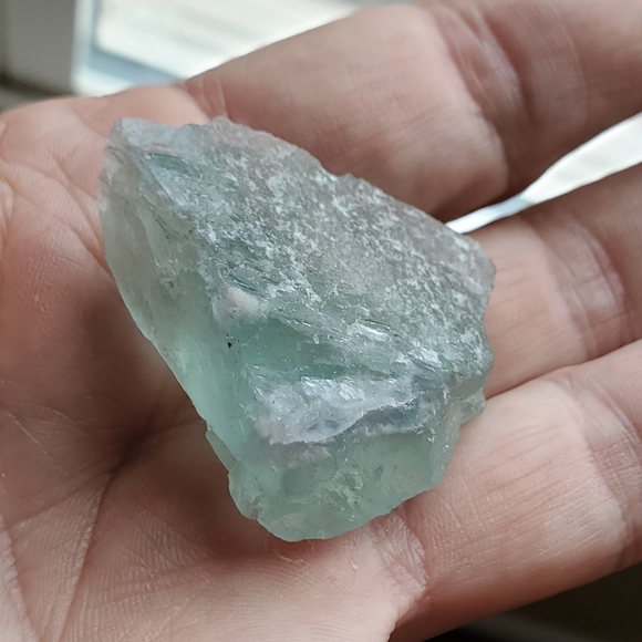 #5 Fluorite Crystal - Picture 1 of 7